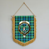 Gunn Ancient Tartan Crest Wall Hanging Banner - Wood Pole