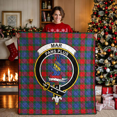 Mar Tartan Crest Quilt