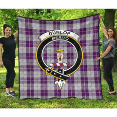 Dunlop Dress Tartan Crest Quilt