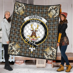 Gordon Weathered Tartan Crest Premium Quilt - Gold Thistle Style
