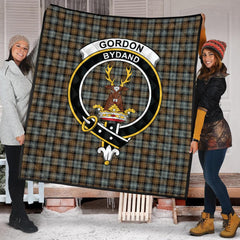 Gordon Weathered Tartan Crest Quilt