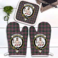 MacFarlane Hunting Modern Tartan Crest Oven Mitt And Pot Holder (2 Oven Mitts + 1 Pot Holder)