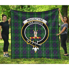 MacIntyre Hunting Tartan Crest Quilt