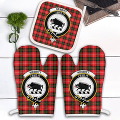 Nesbitt Modern Tartan Crest Oven Mitt And Pot Holder (2 Oven Mitts + 1 Pot Holder)