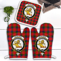 Nicolson Modern Tartan Crest Oven Mitt And Pot Holder (2 Oven Mitts + 1 Pot Holder)