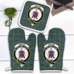 Ogilvie Hunting Ancient Tartan Crest Oven Mitt And Pot Holder (2 Oven Mitts + 1 Pot Holder)