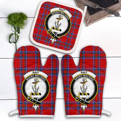 Rait Tartan Crest Oven Mitt And Pot Holder (2 Oven Mitts + 1 Pot Holder)