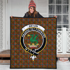 Seton Hunting Modern Tartan Crest Quilt