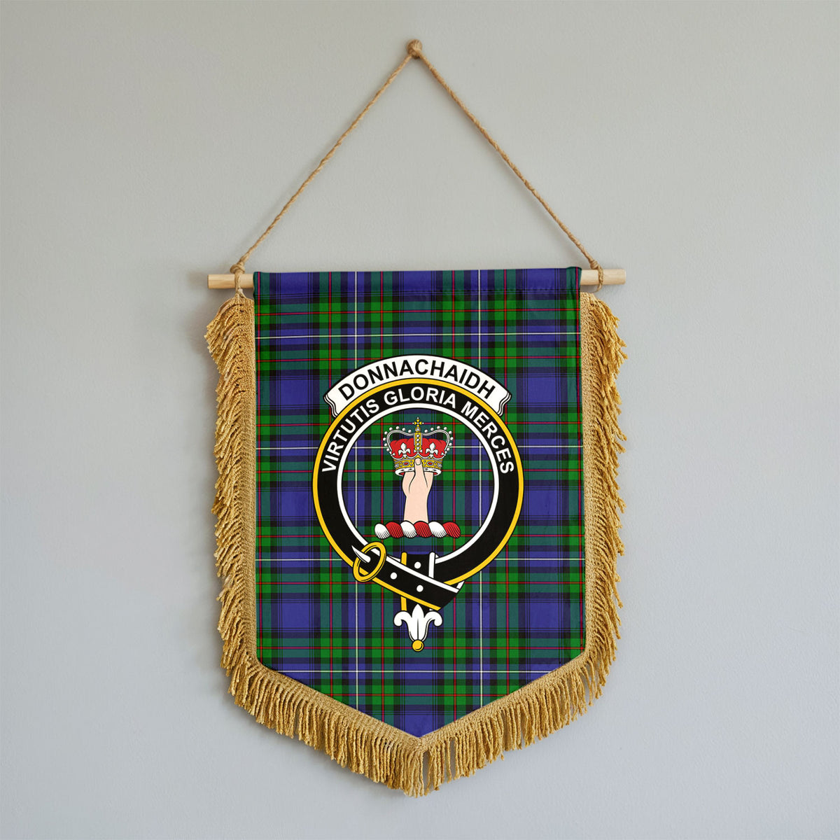 Donnachaidh Tartan Crest Wall Hanging Banner - Wood Pole