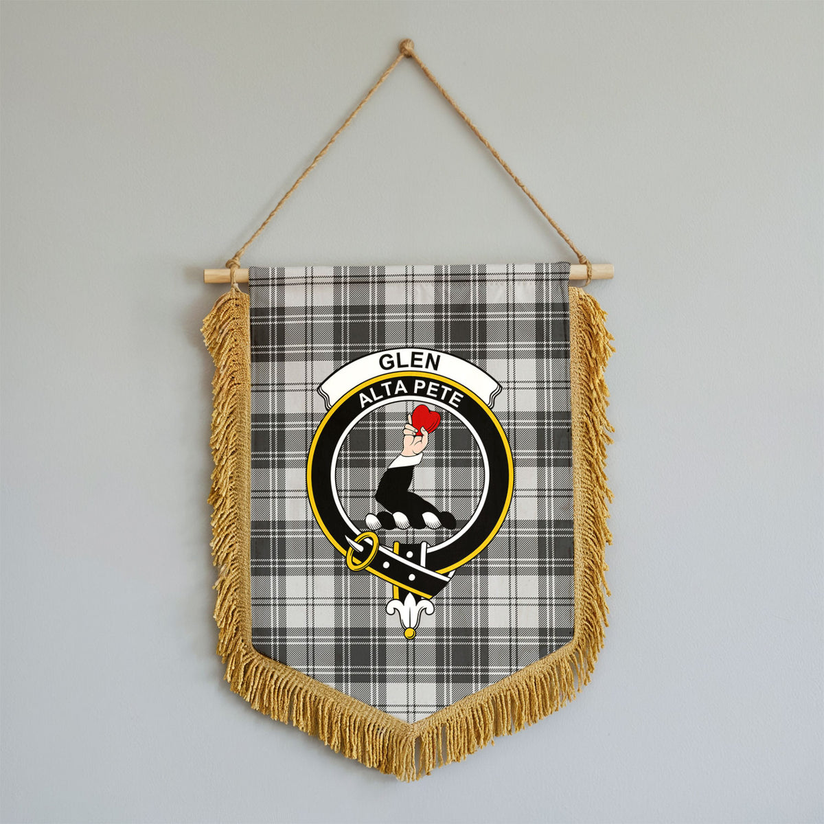 Glen Tartan Crest Wall Hanging Banner - Wood Pole