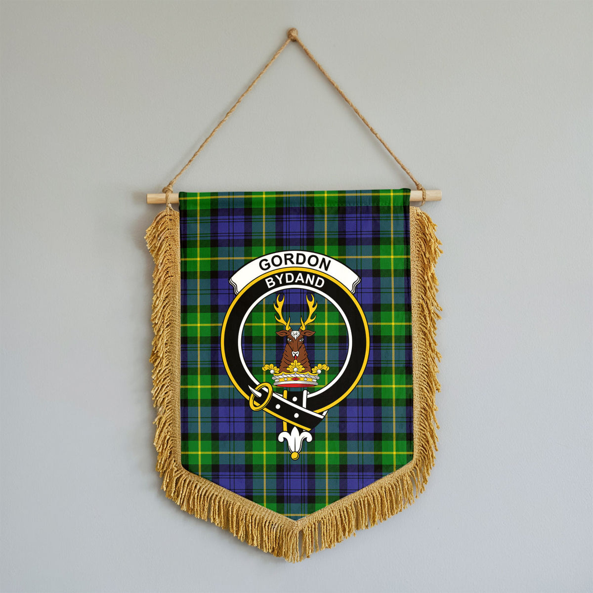 Gordon Modern Tartan Crest Wall Hanging Banner - Wood Pole