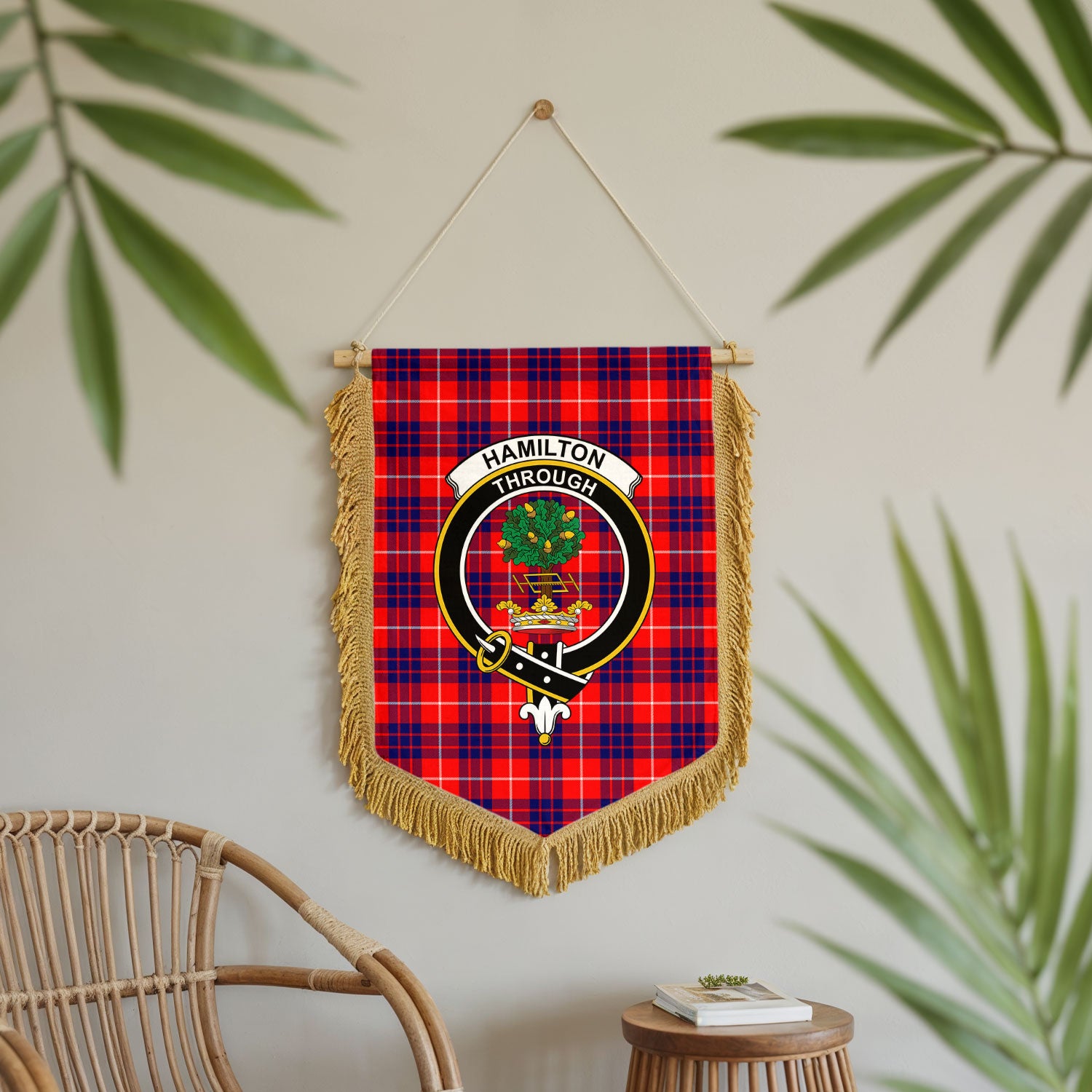 Hamilton Modern Tartan Crest Wall Hanging Banner - Wood Pole