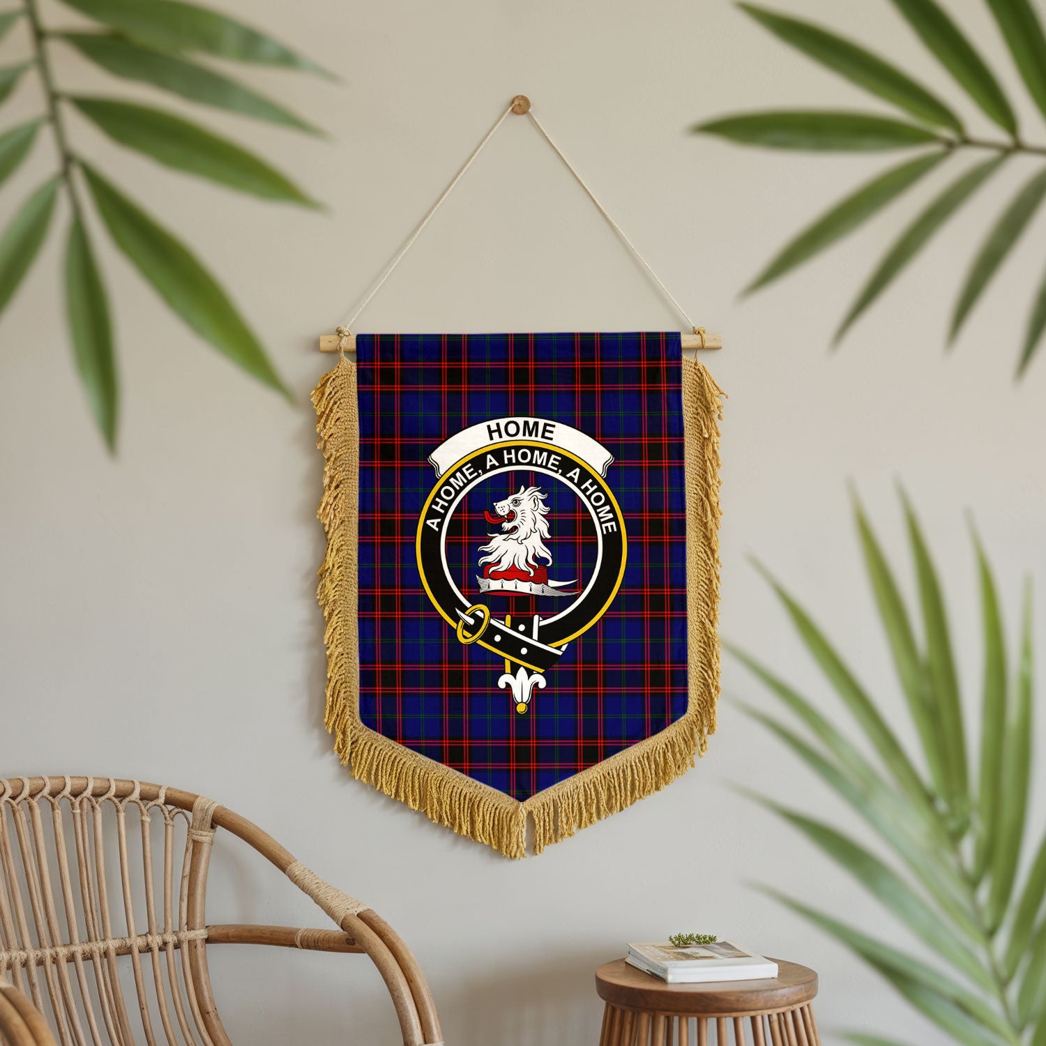Home Modern Tartan Crest Wall Hanging Banner - Wood Pole