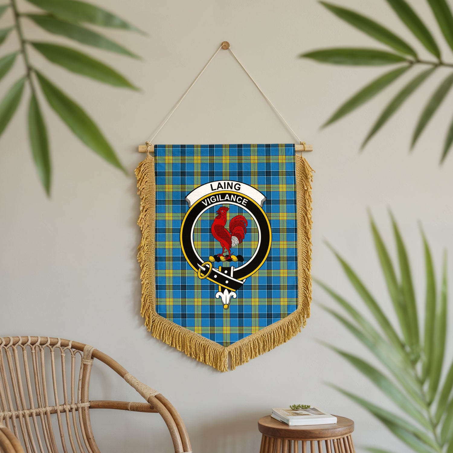 Laing Tartan Crest Wall Hanging Banner - Wood Pole