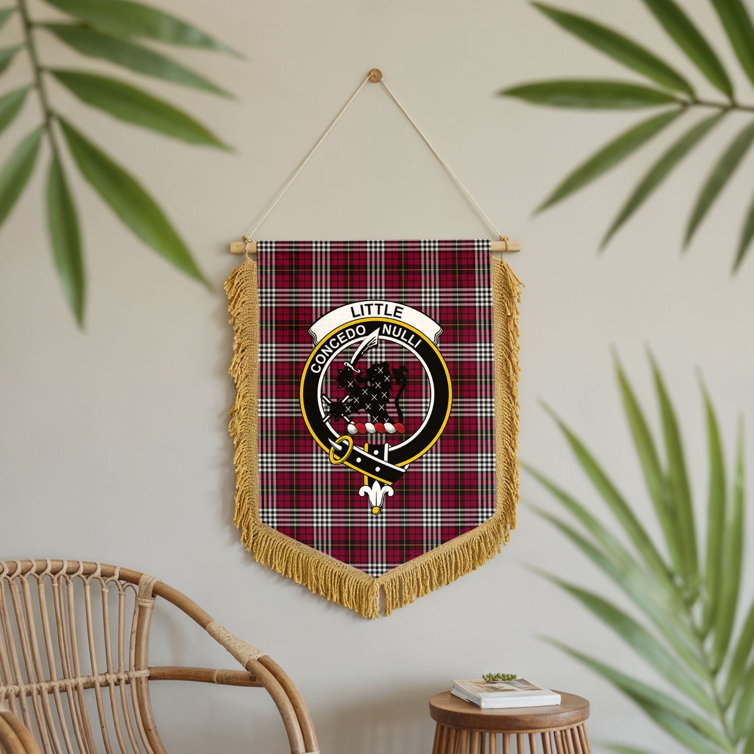 Little Tartan Crest Wall Hanging Banner - Wood Pole