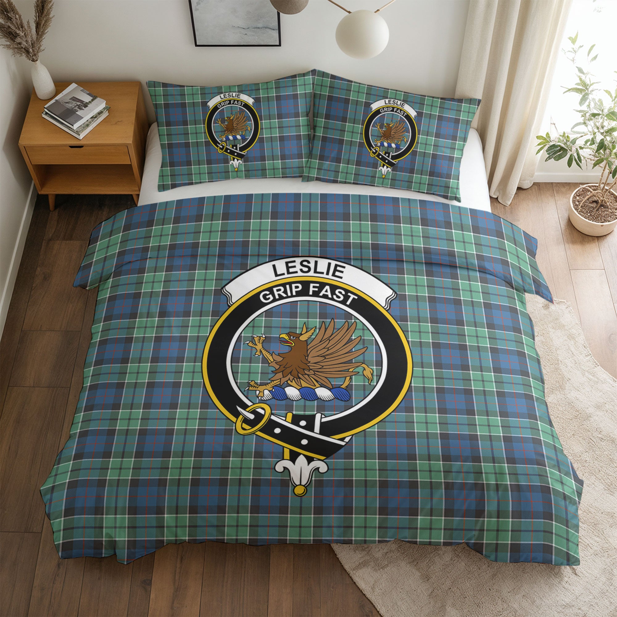 Leslie Hunting Ancient Tartan Crest Bedding Set