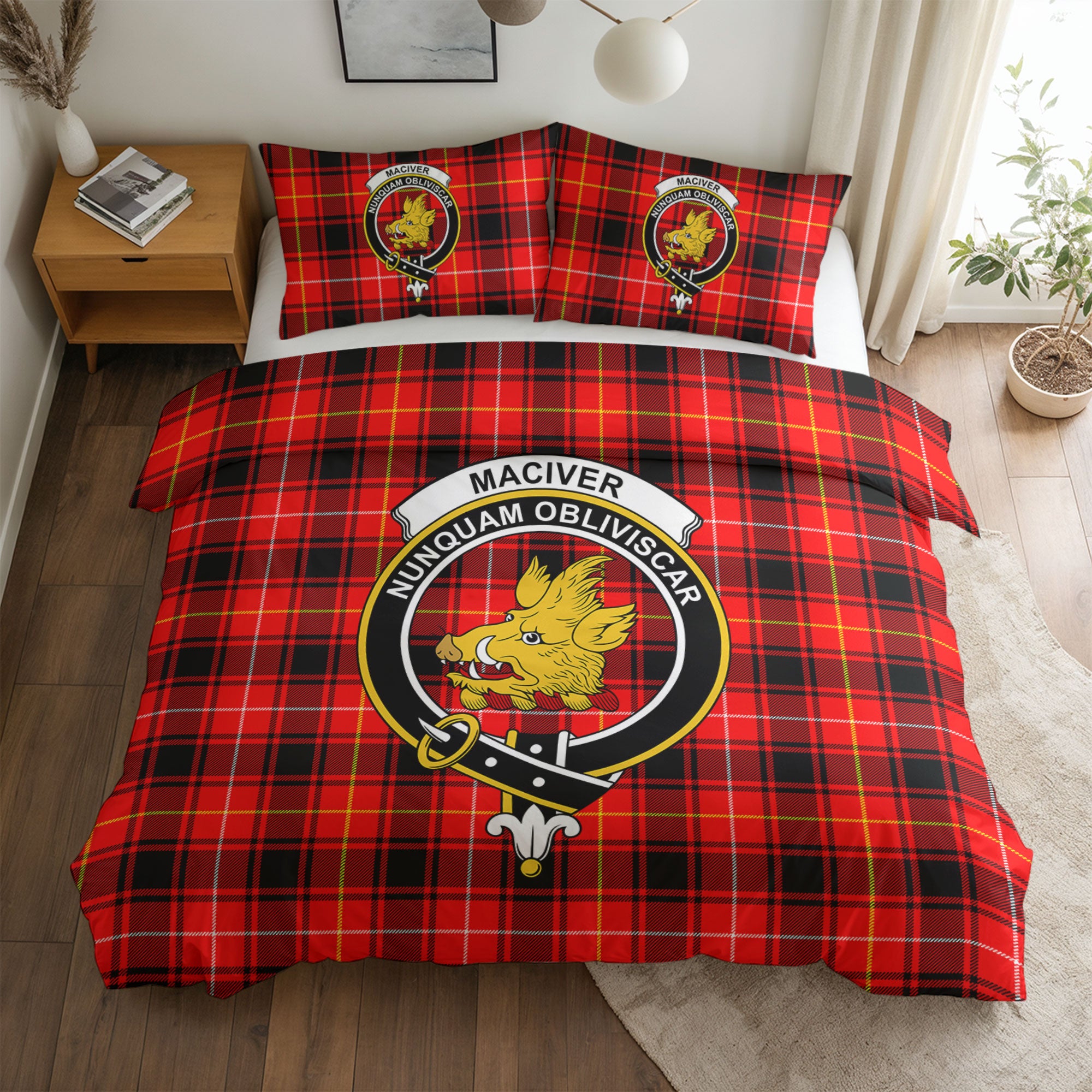 MacIver Modern Tartan Crest Bedding Set