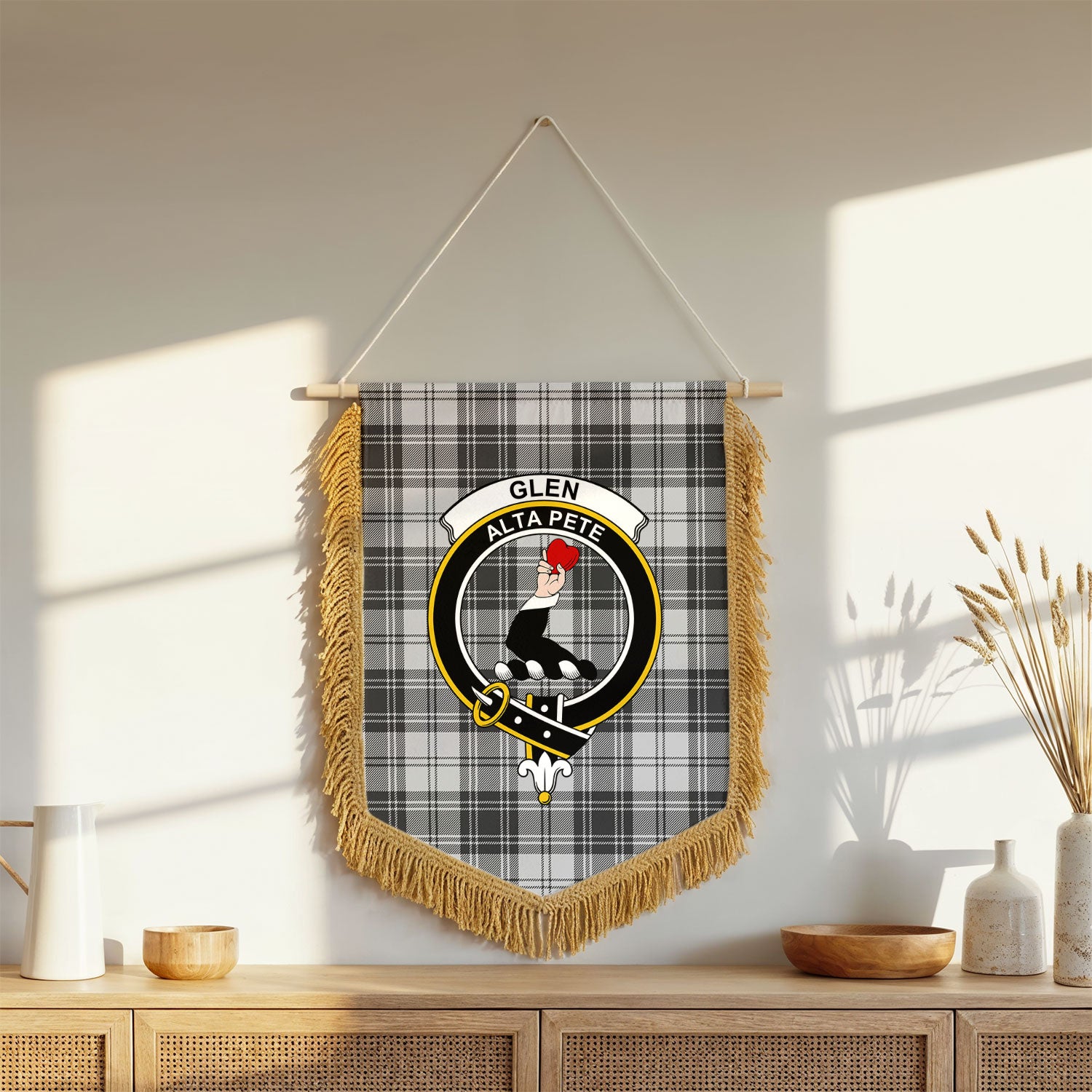 Glen Tartan Crest Wall Hanging Banner - Wood Pole