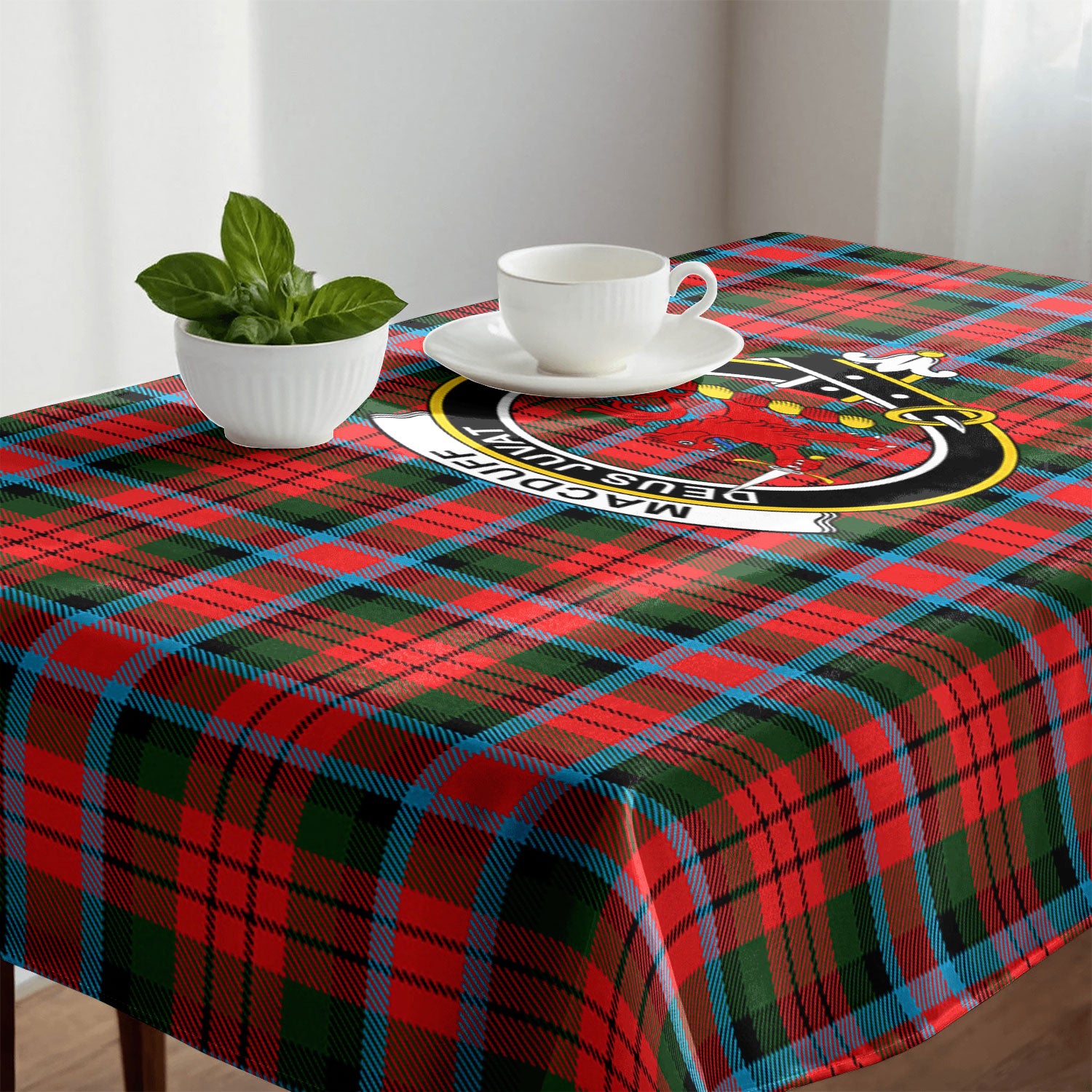 MacDuff Modern Tartan Crest Tablecloth