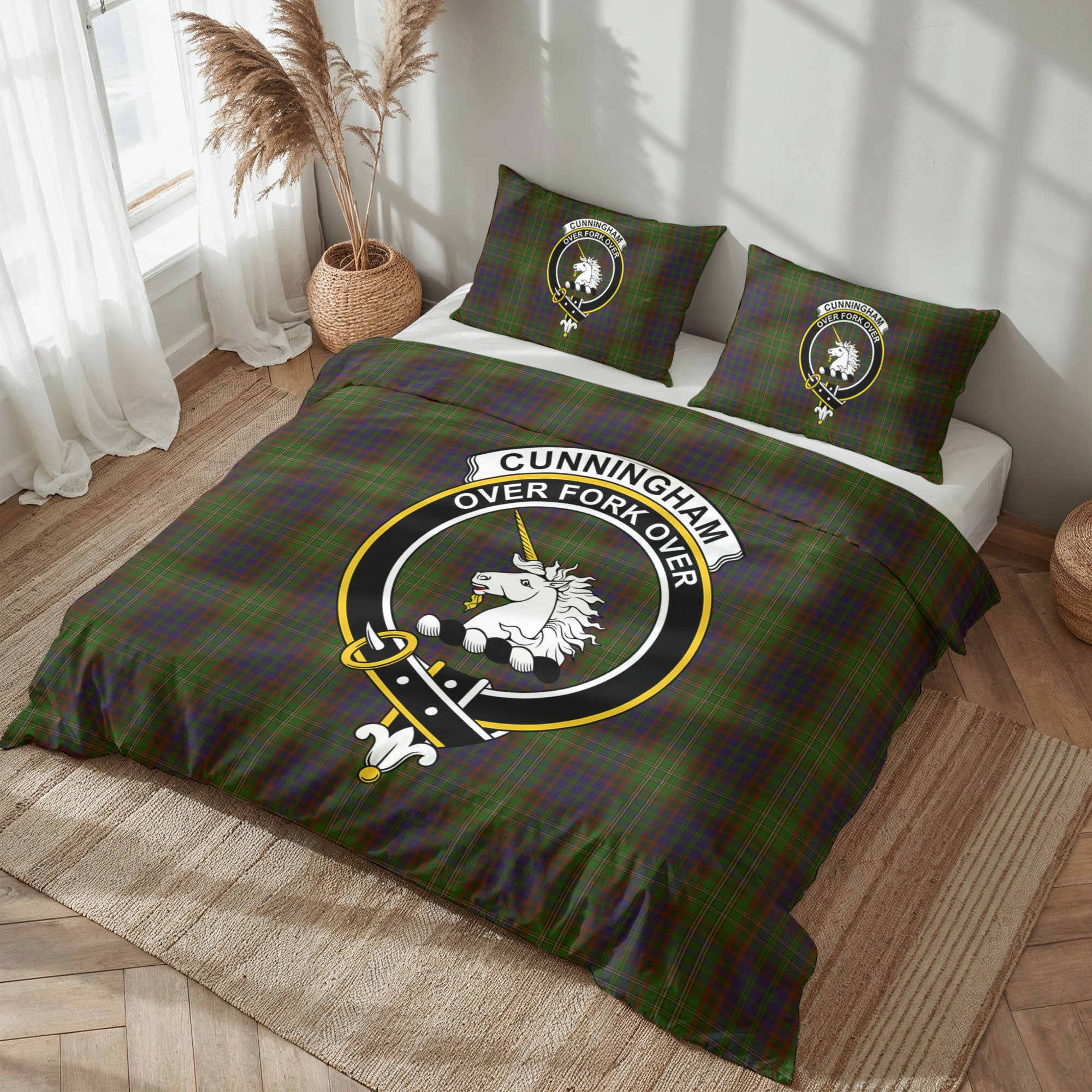 Cunningham Hunting Modern Tartan Crest Bedding Set