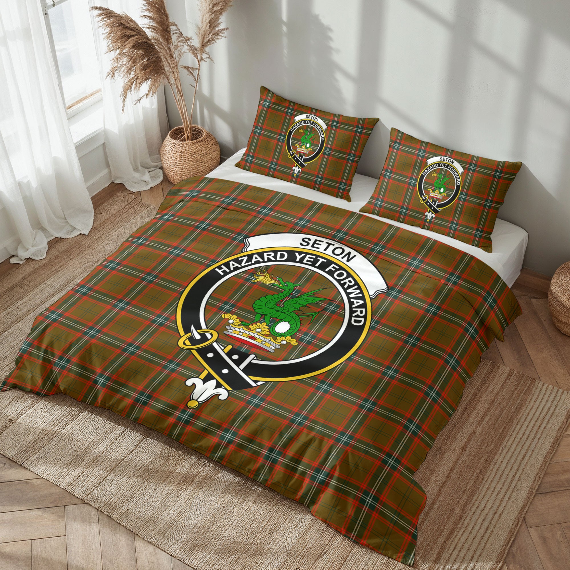 Seton Hunting Modern Tartan Crest Bedding Set