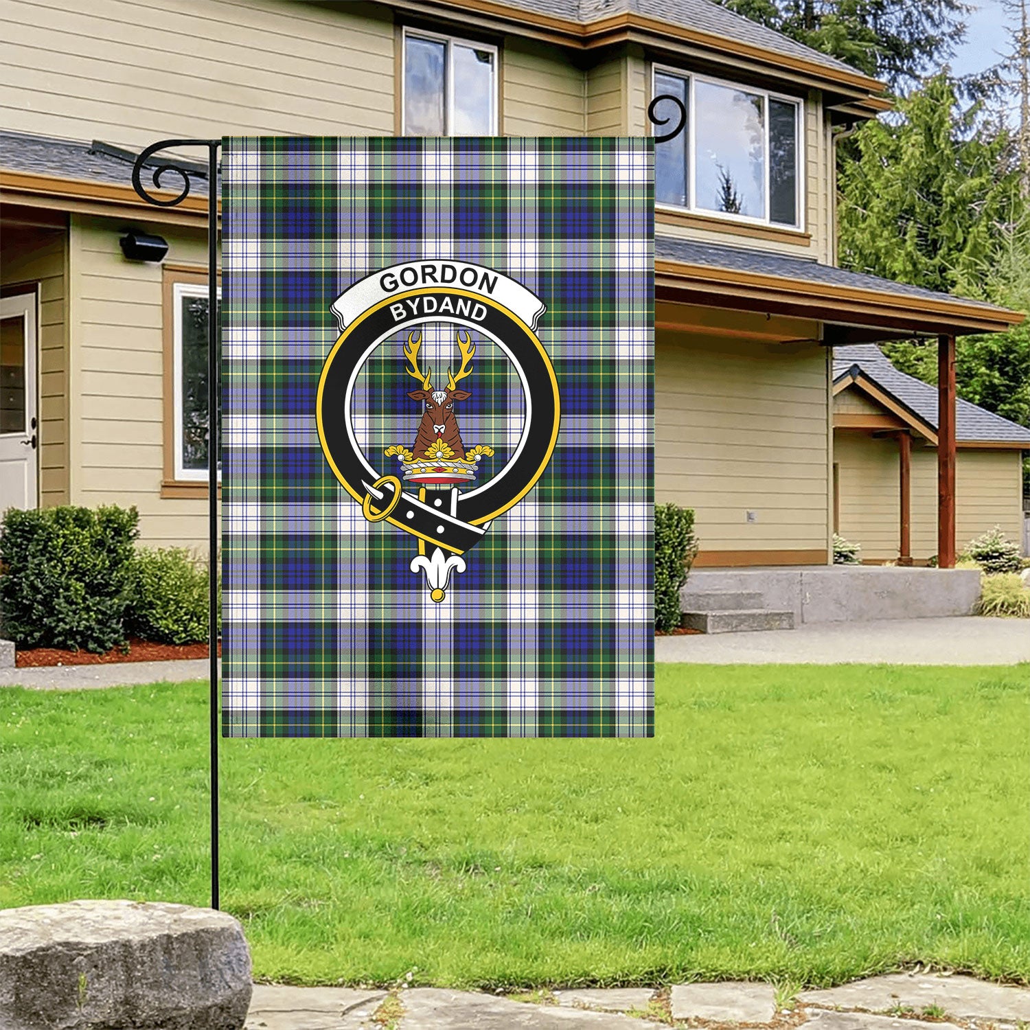 Gordon Dress Modern Tartan Crest Garden Flag