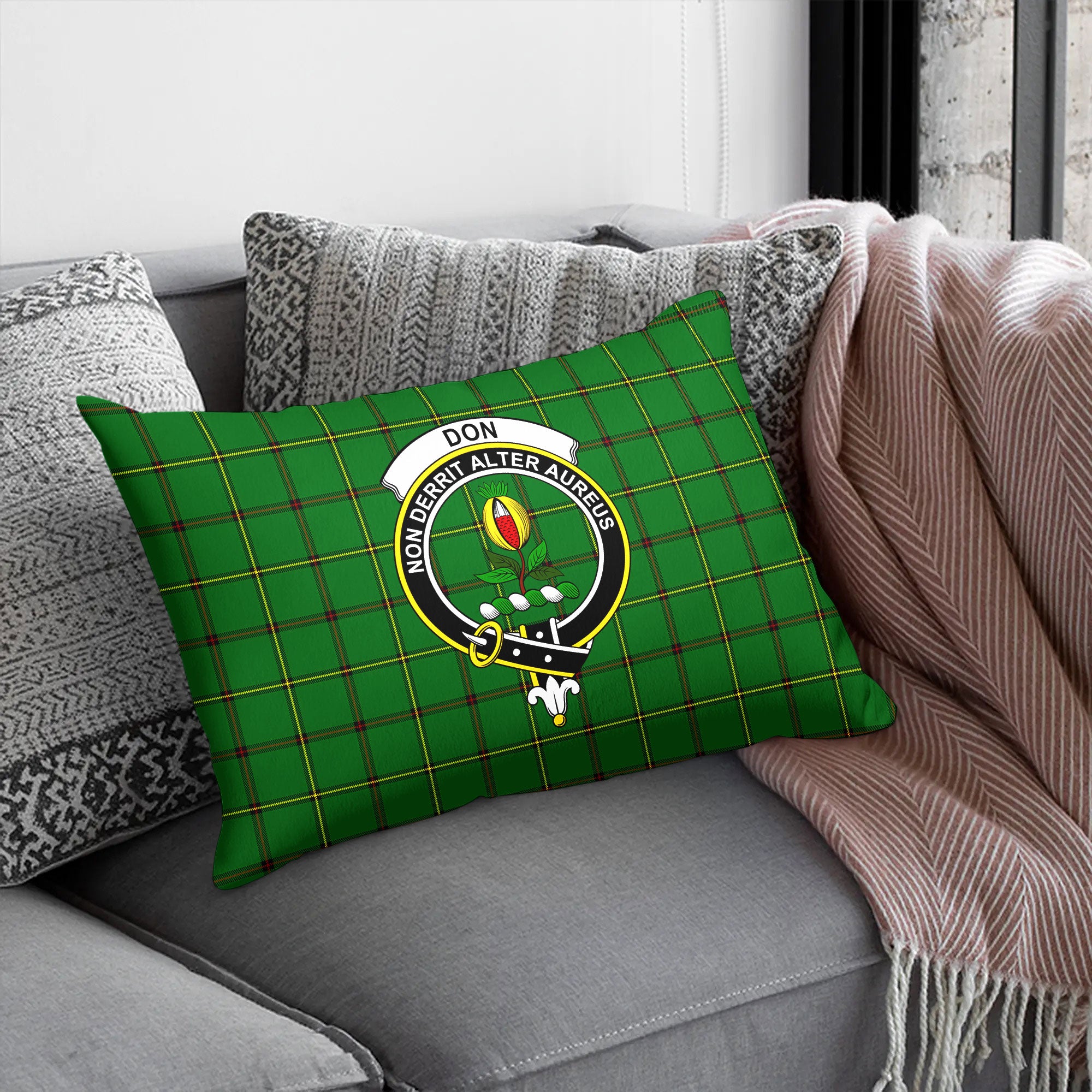 Don Tartan Crest Pillow Cover