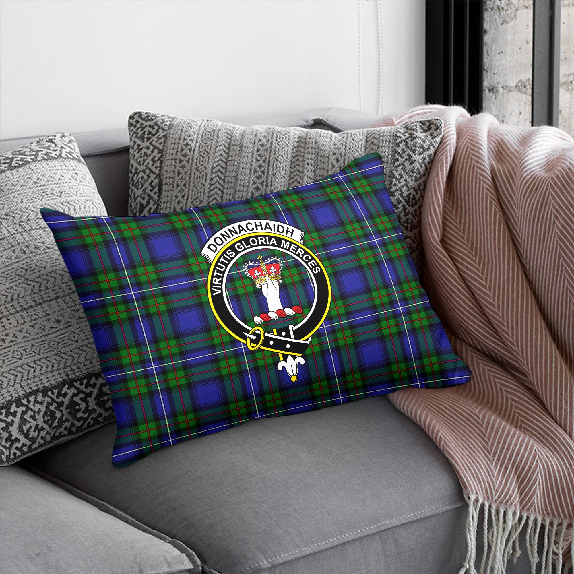 Donnachaidh Tartan Crest Pillow Cover