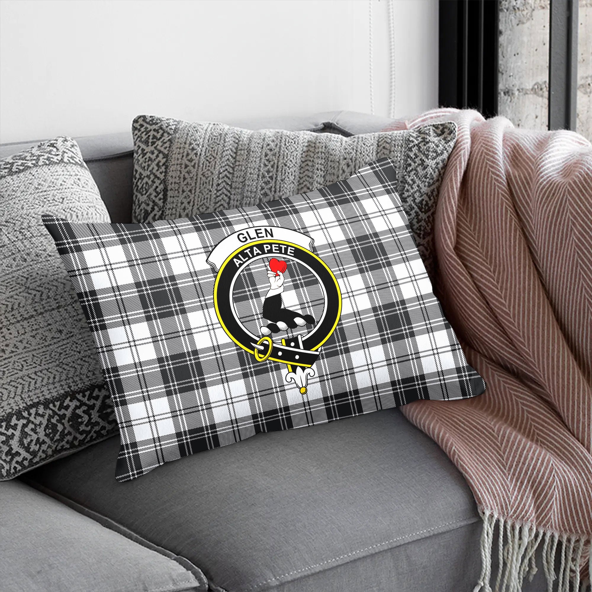 Glen Tartan Crest Pillow Cover