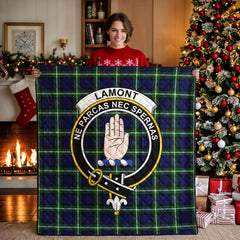 Lamont Modern Tartan Crest Quilt