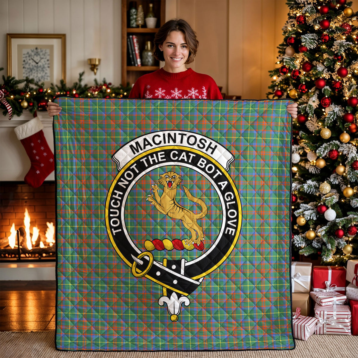MacIntosh Hunting Ancient Tartan Crest Quilt