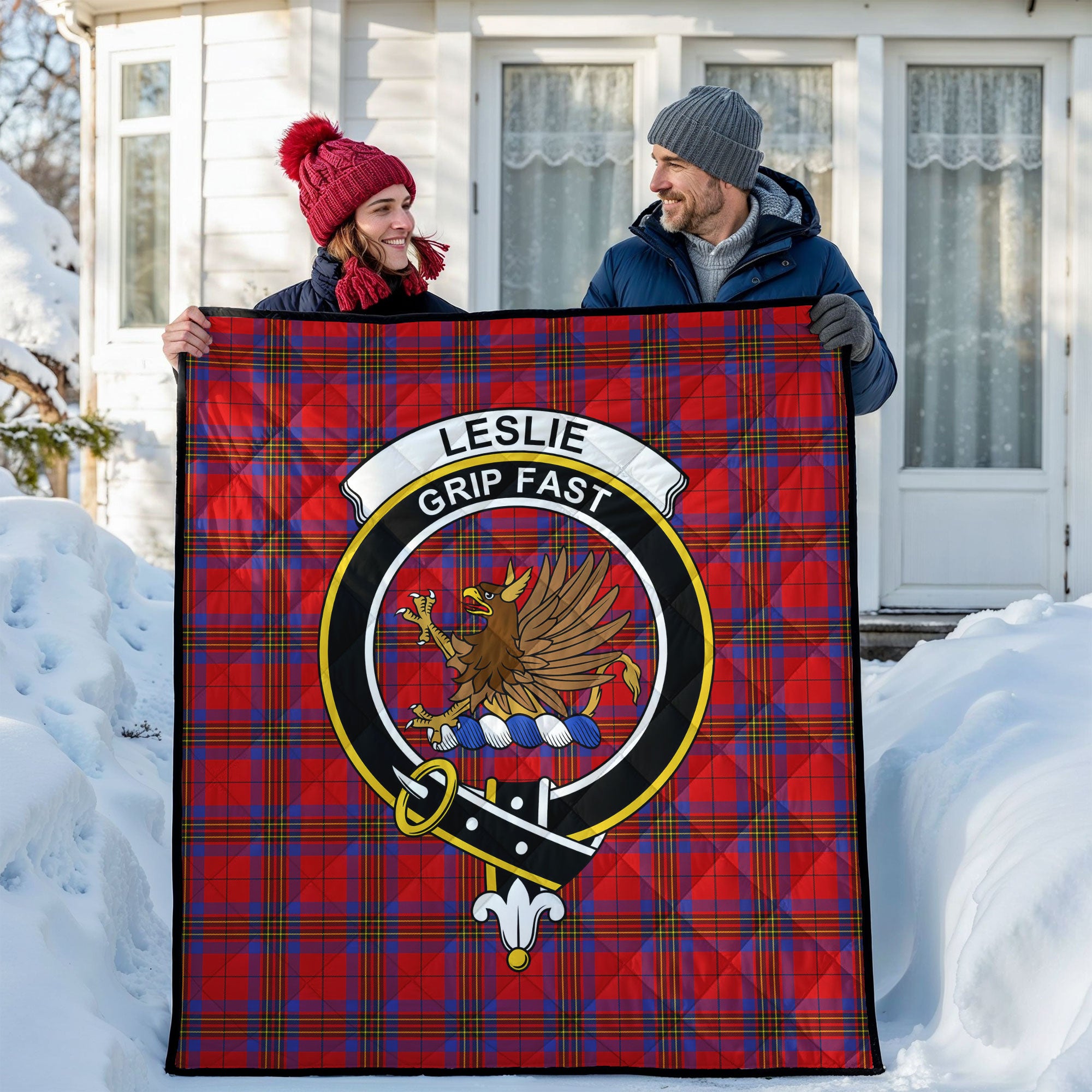 Leslie Modern Tartan Crest Quilt