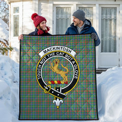 MacKintosh Hunting Ancient Tartan Crest Quilt