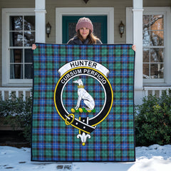 Hunter Ancient Tartan Crest Quilt