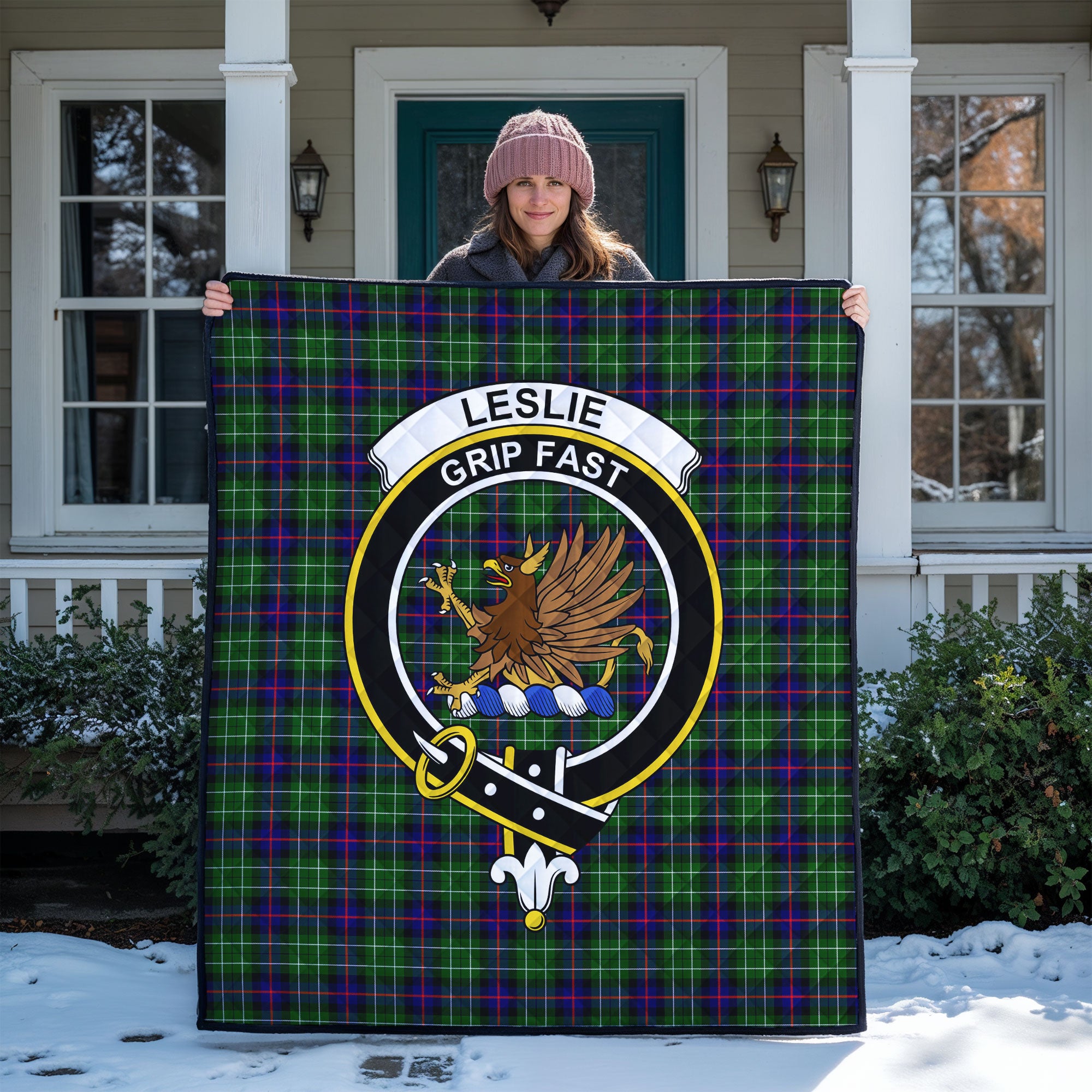 Leslie Hunting Tartan Crest Quilt