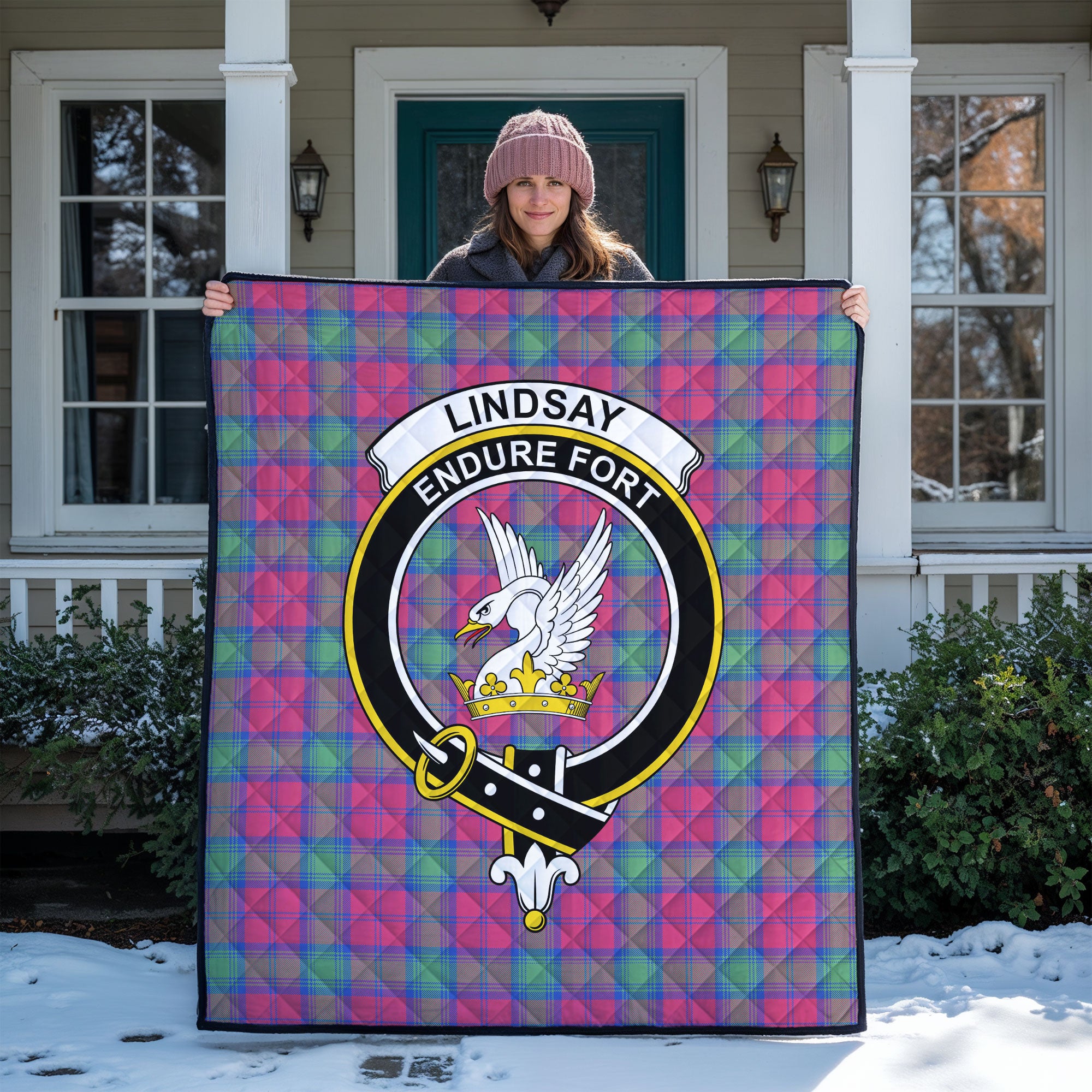 Lindsay Ancient Tartan Crest Quilt