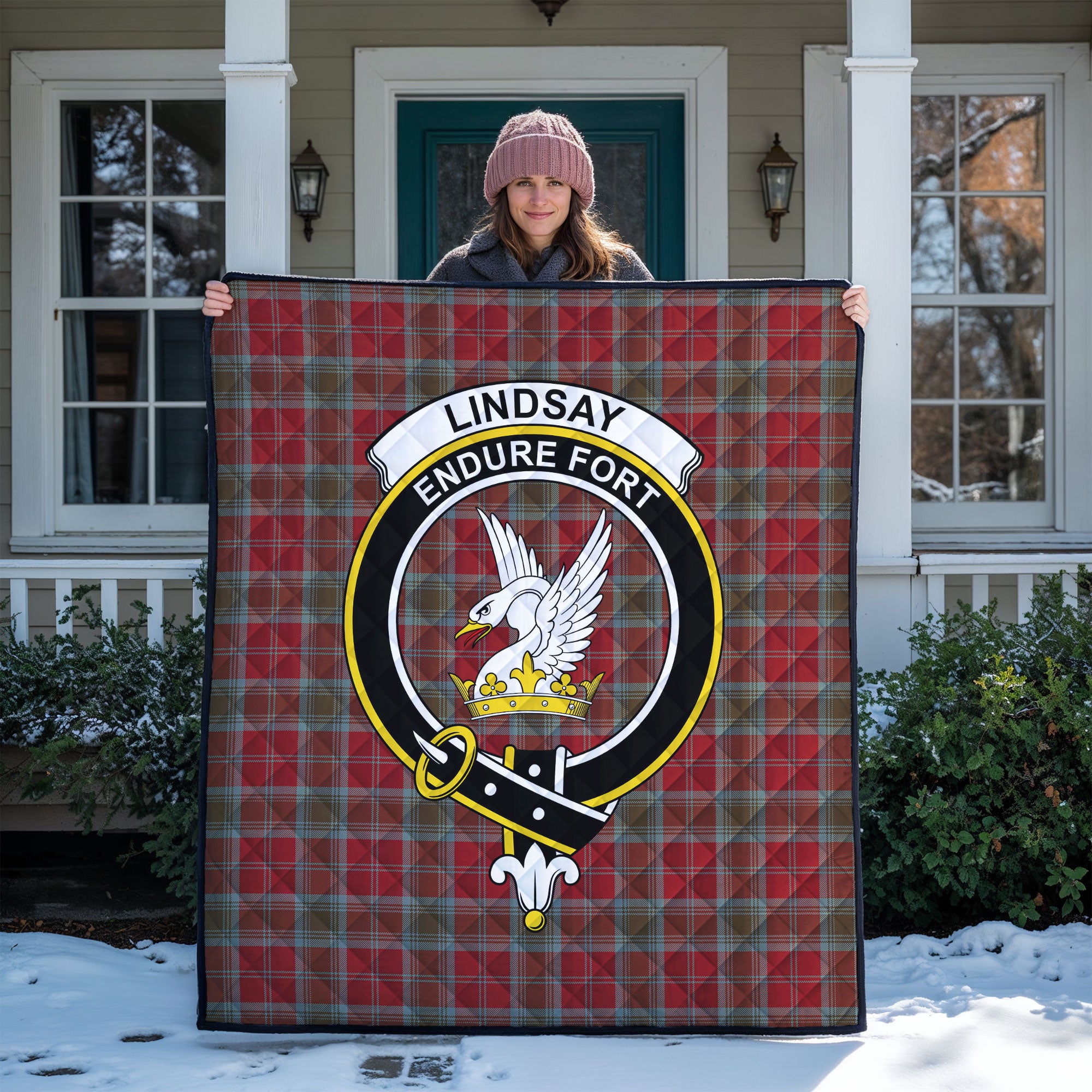 Lindsay Weathered Tartan Crest Quilt