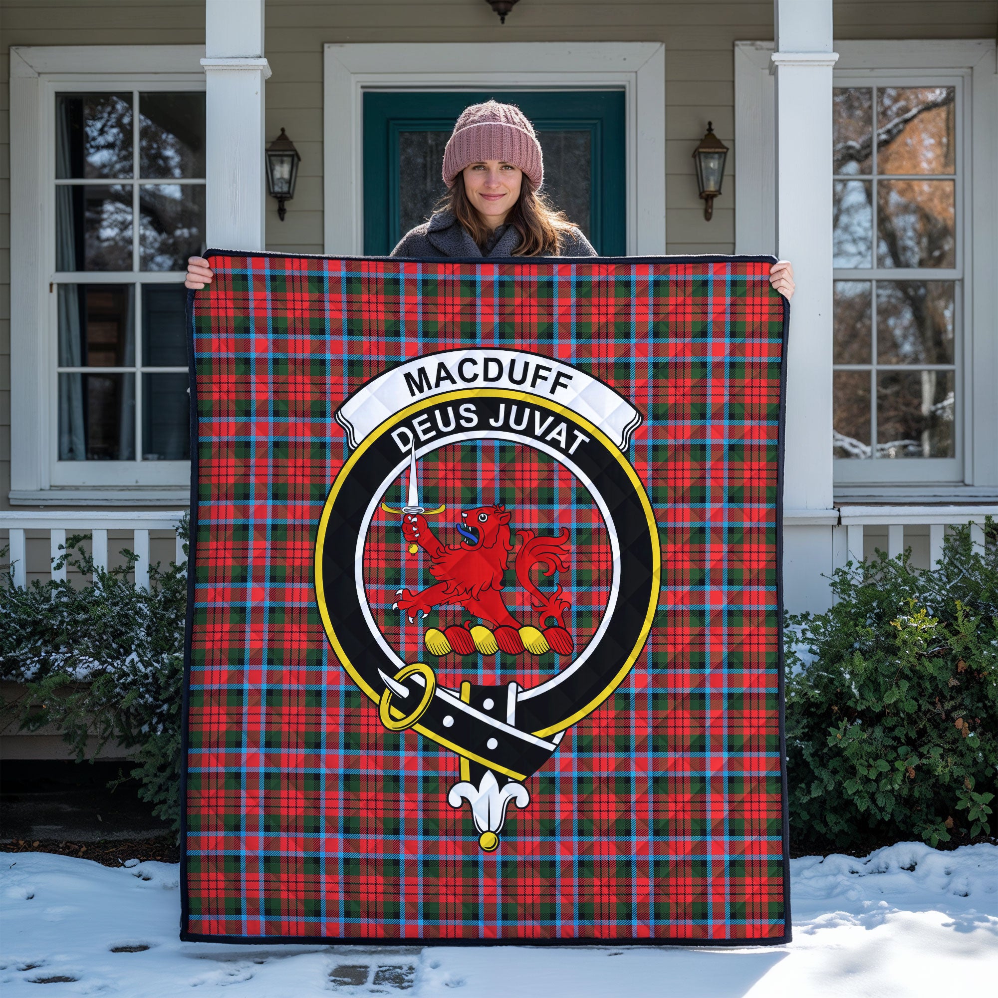 MacDuff Modern Tartan Crest Quilt