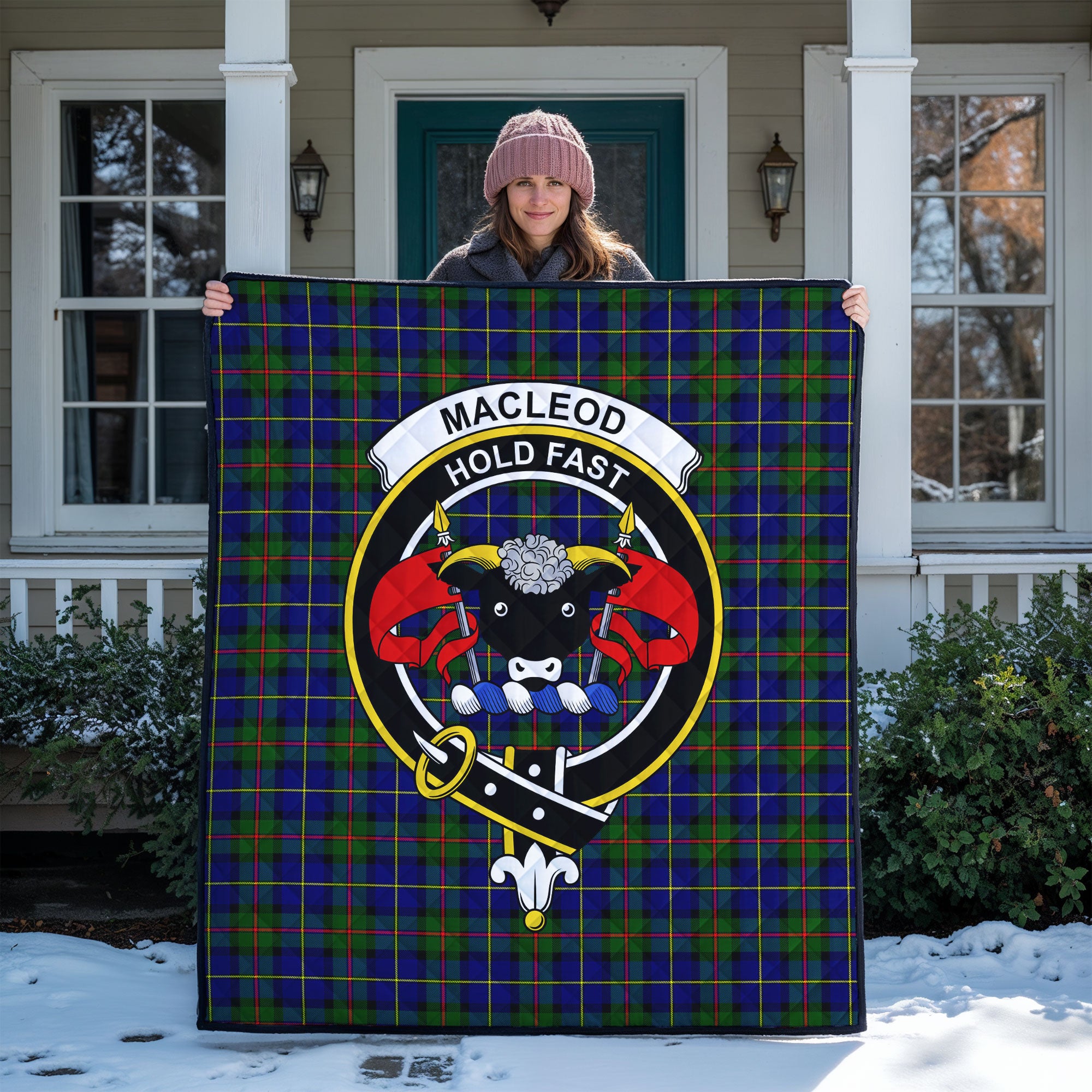 MacLeod of Harris Modern Tartan Crest Quilt