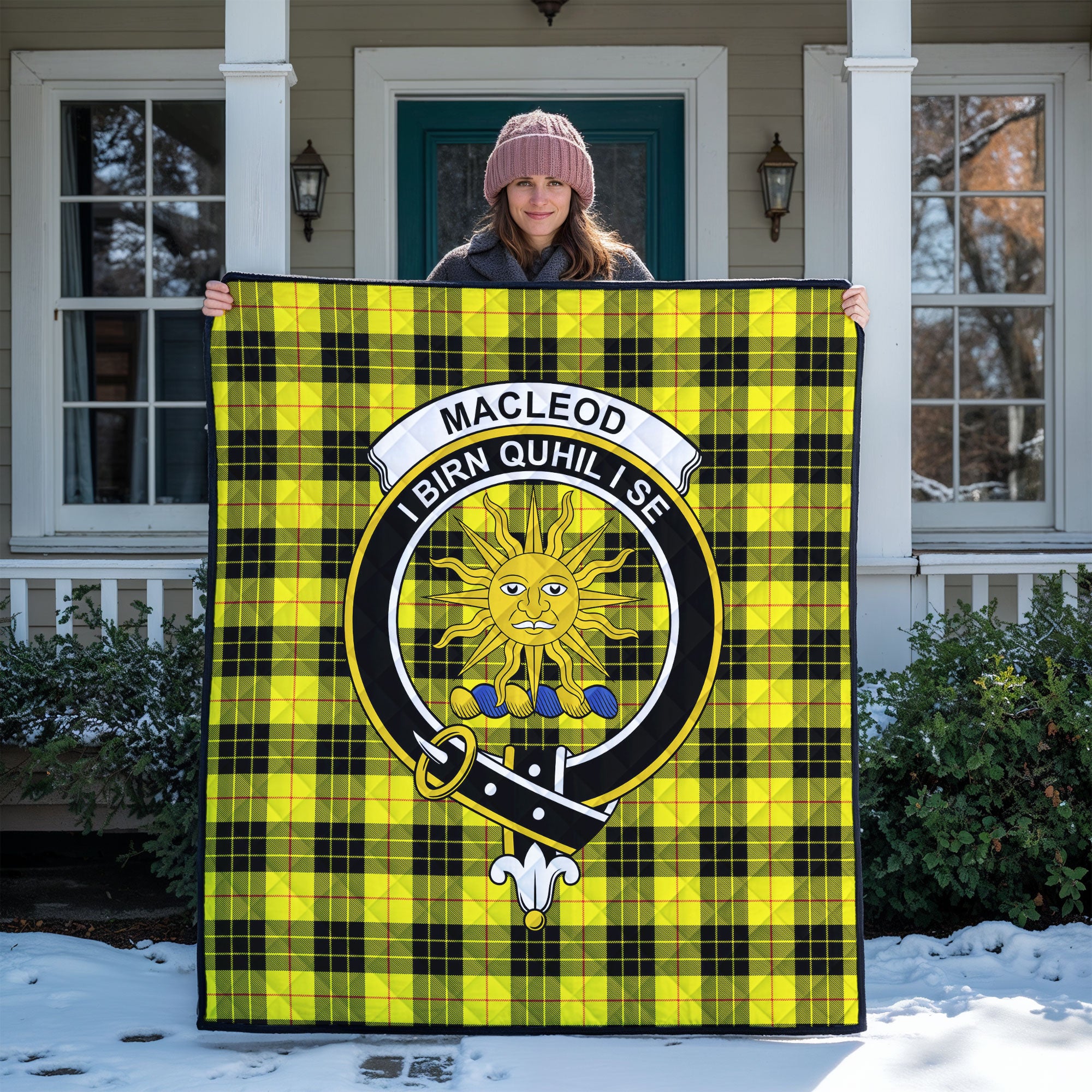 MacLeod of Lewis Modern Tartan Crest Quilt