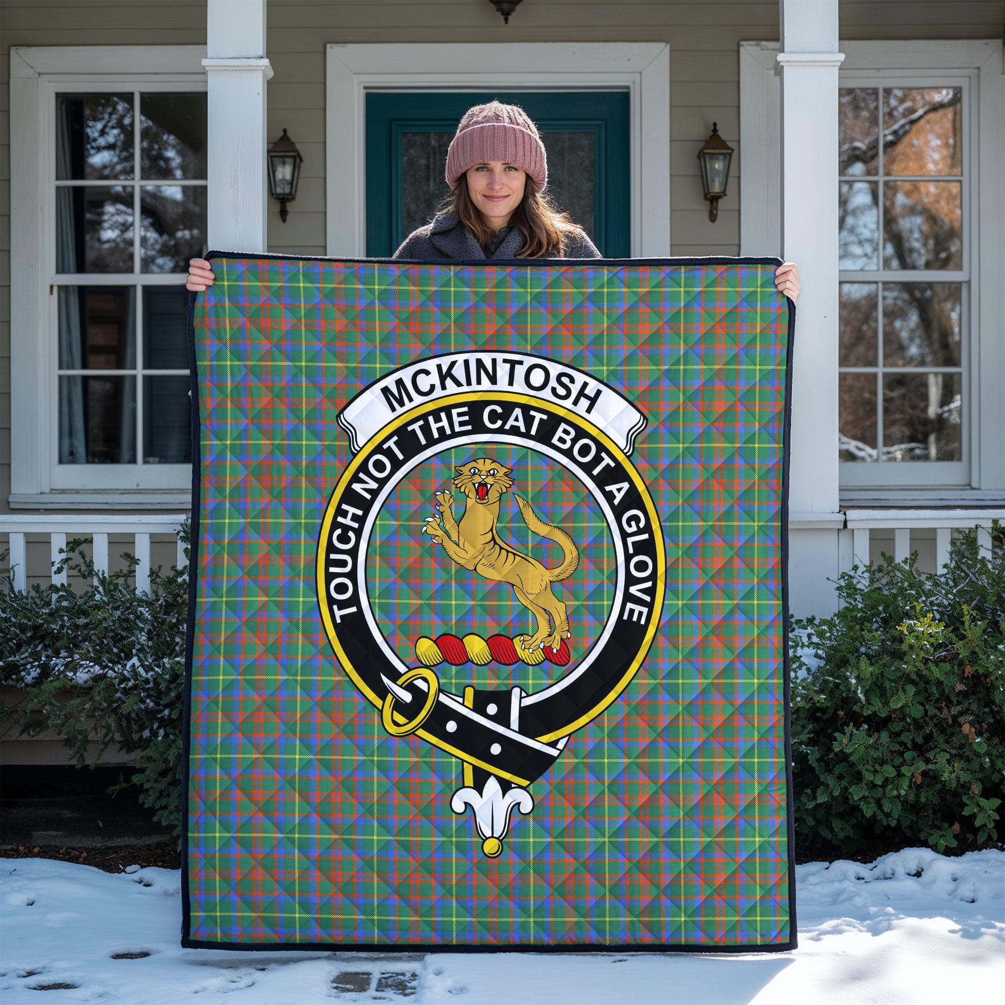 McKintosh Hunting Ancient Tartan Crest Quilt