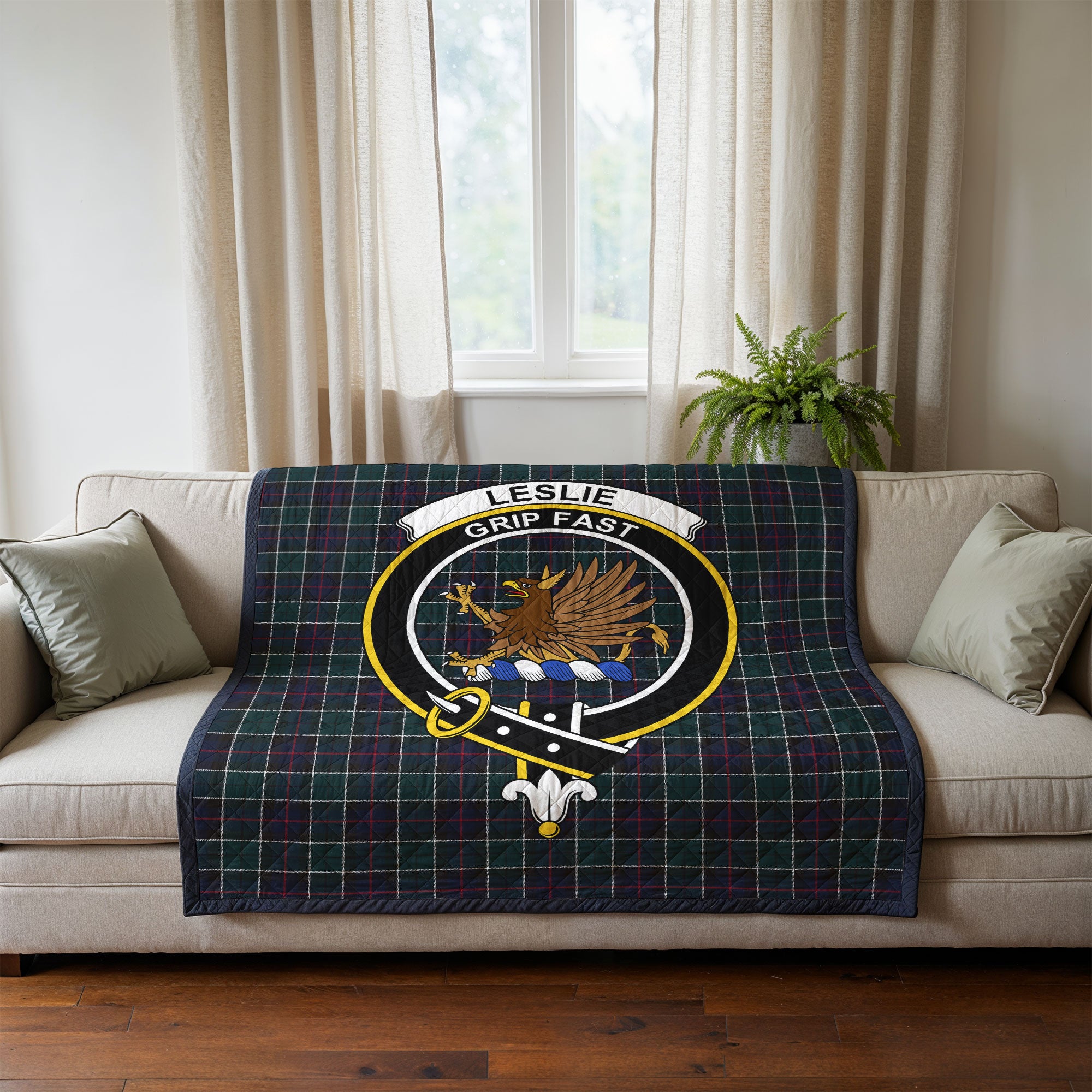 Leslie Hunting Modern Tartan Crest Quilt
