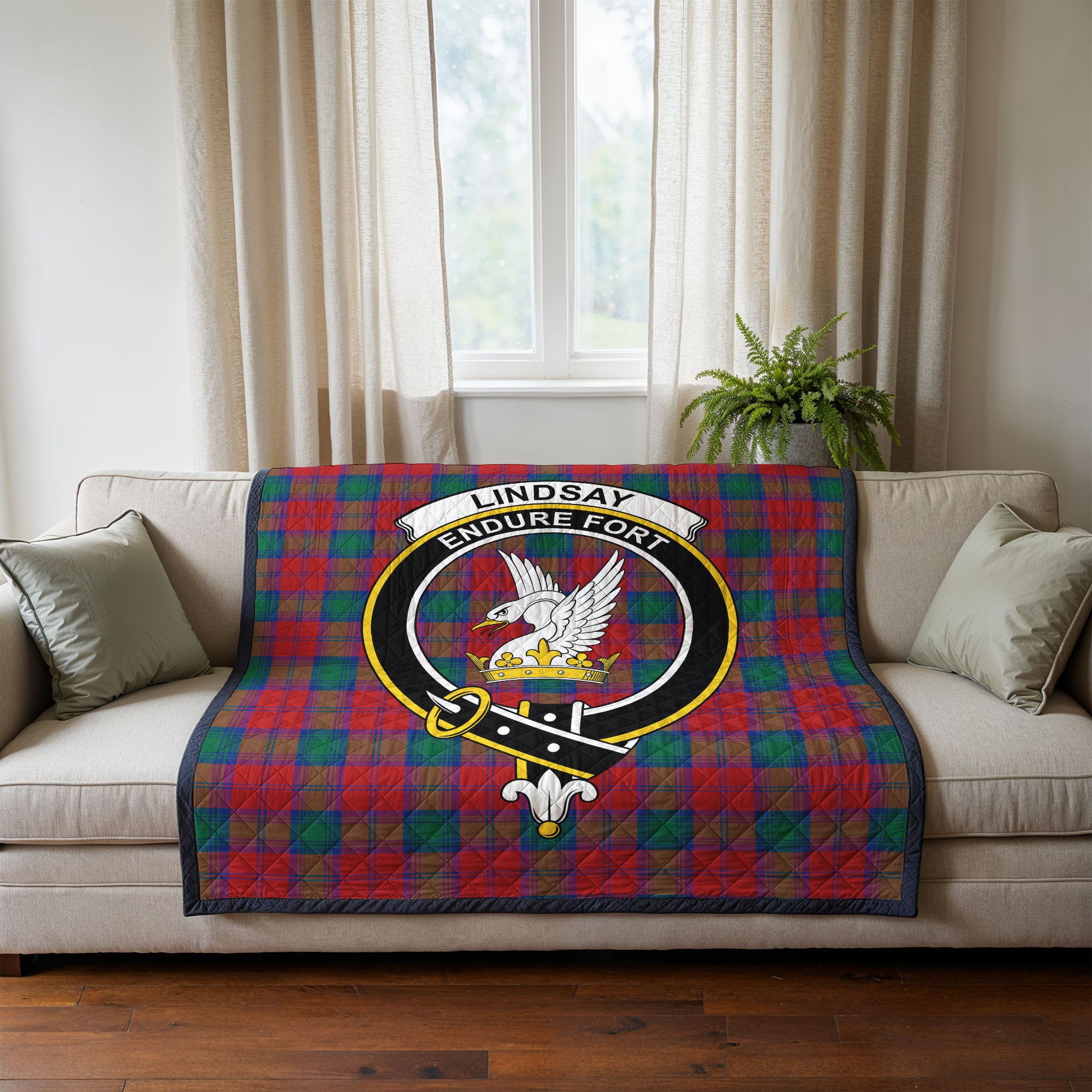 Lindsay Modern Tartan Crest Quilt