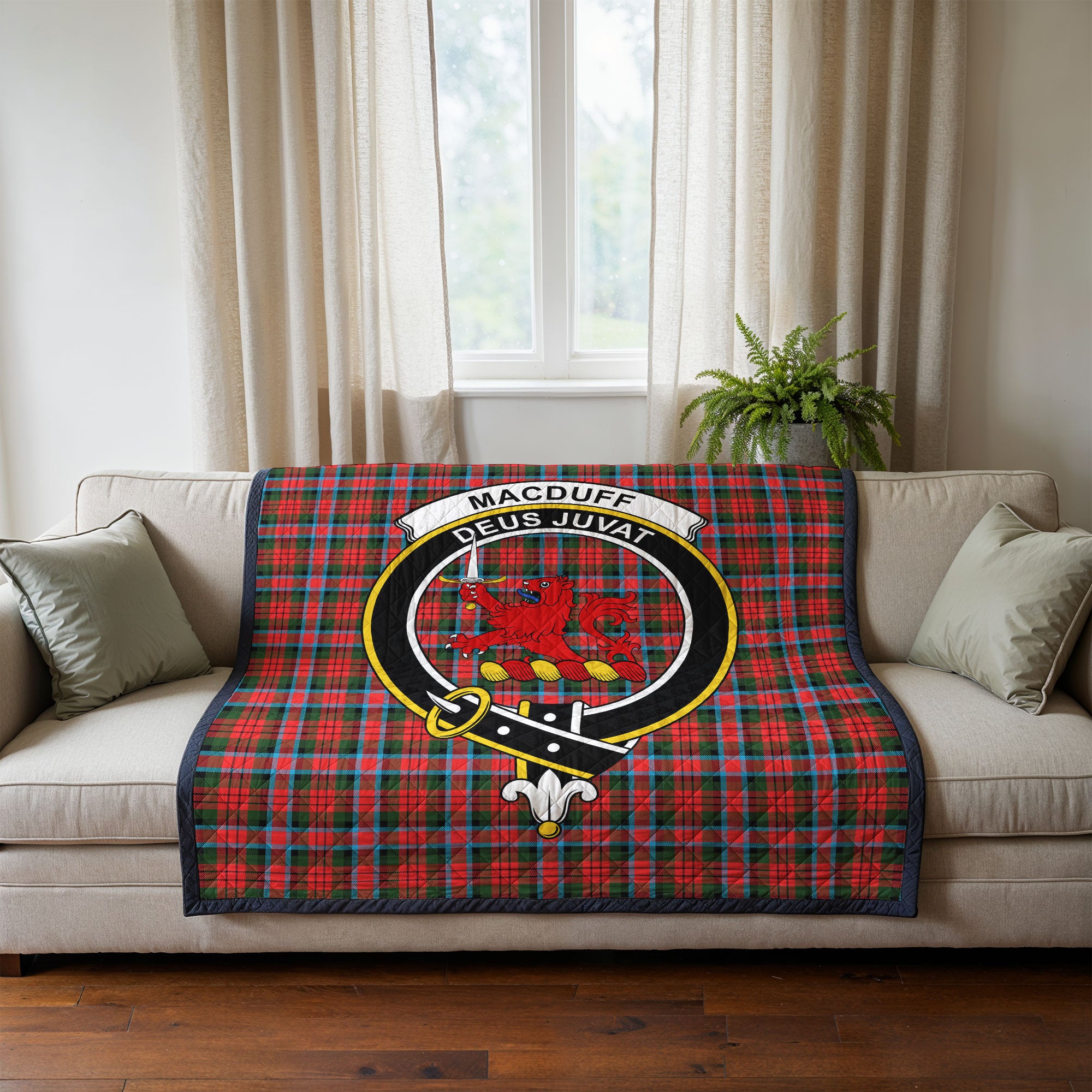 MacDuff Modern Tartan Crest Quilt