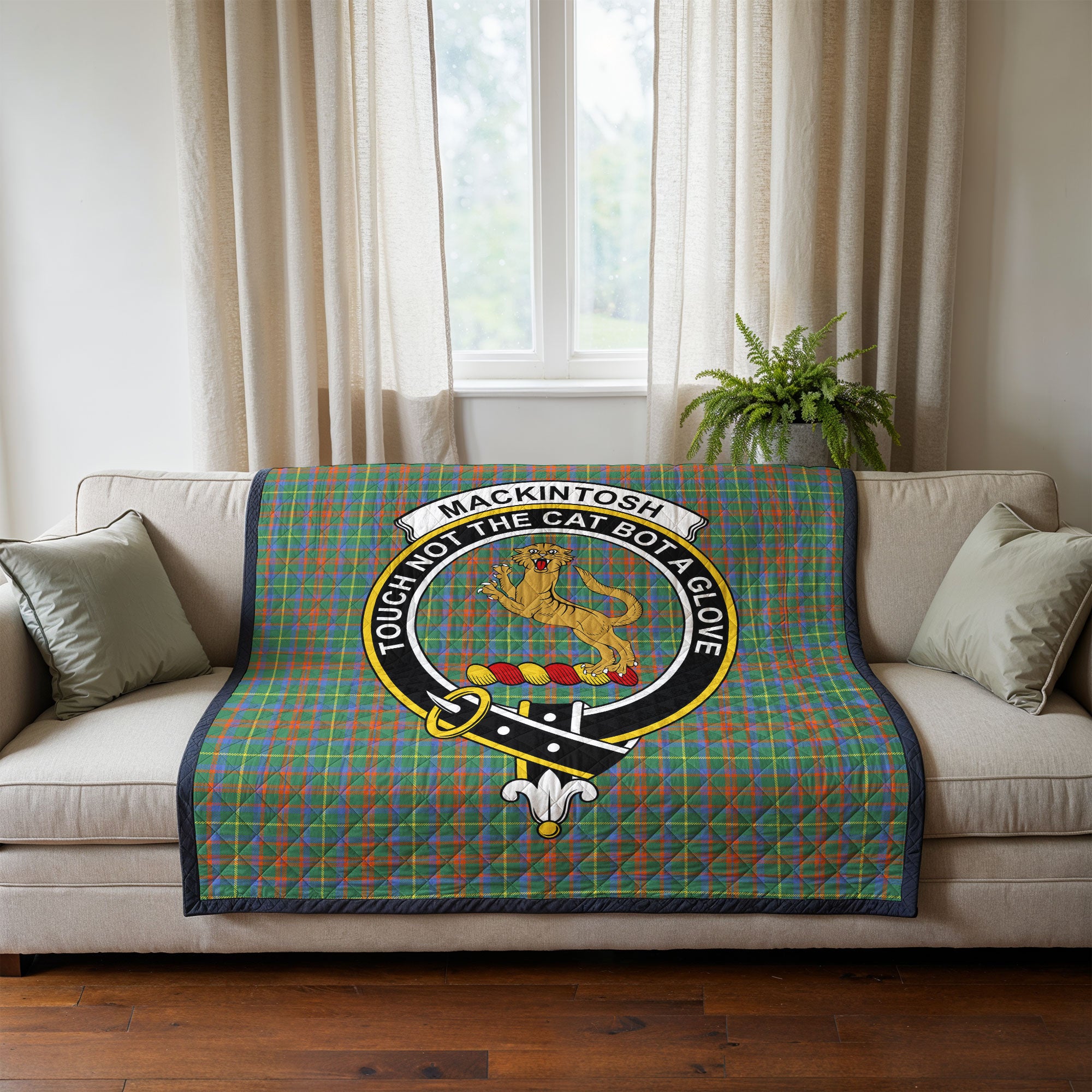MacKintosh Hunting Ancient Tartan Crest Quilt
