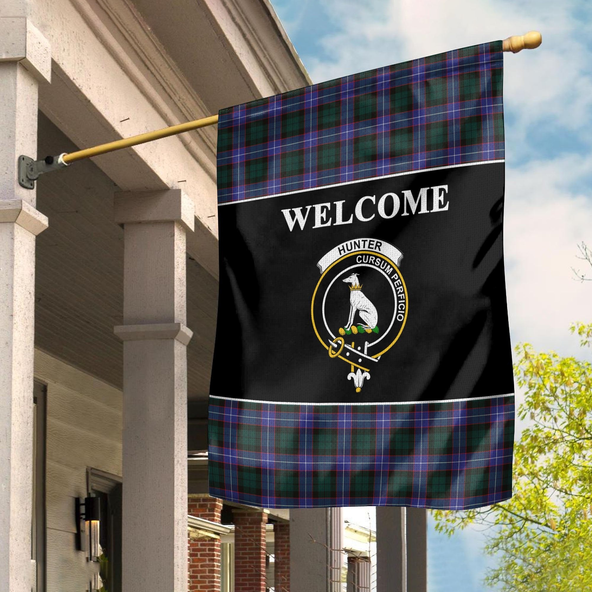 Hunter Tartan Crest Black Garden Flag