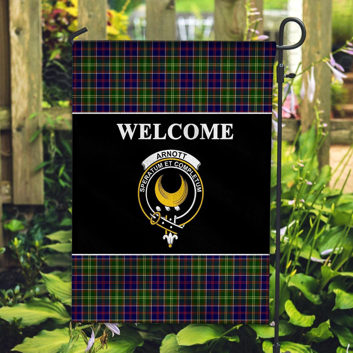 Arnott Tartan Crest Black Garden Flag