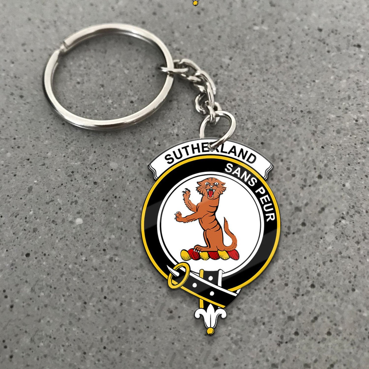 Sutherland I Crest Keychain