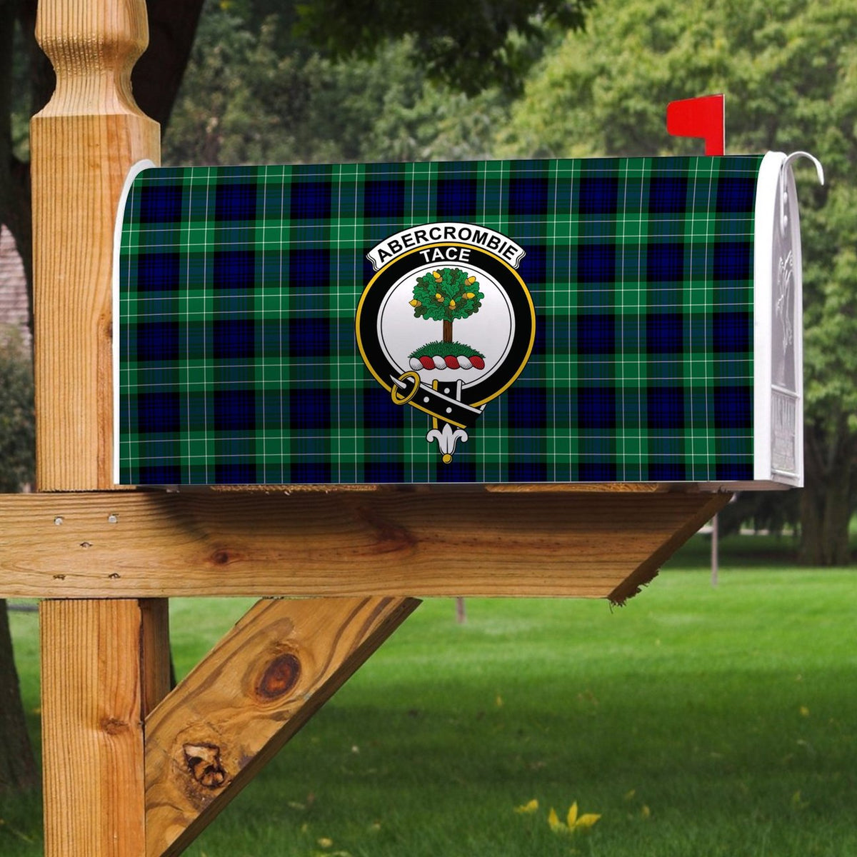 Abercrombie Tartan Crest Mailbox