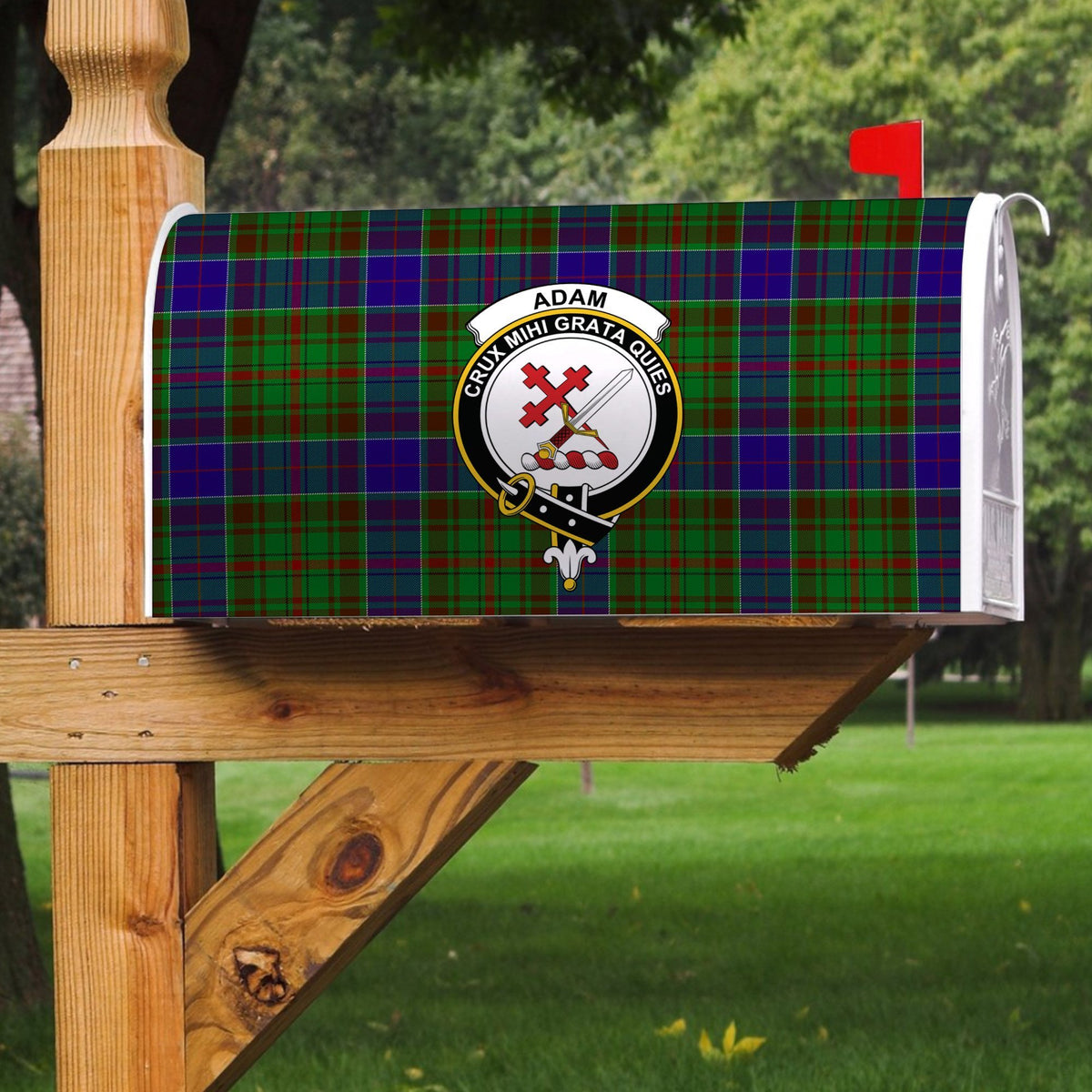 Adam Tartan Crest Mailbox